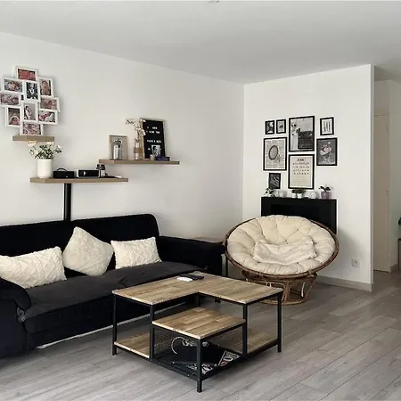 - 4 Persons - 10 Minutes To Beaches - Bright Appartamento